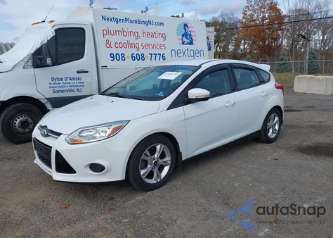 2014 Ford Focus Se z USA, uszkodzony, nr VIN 1FADP3K22EL232317